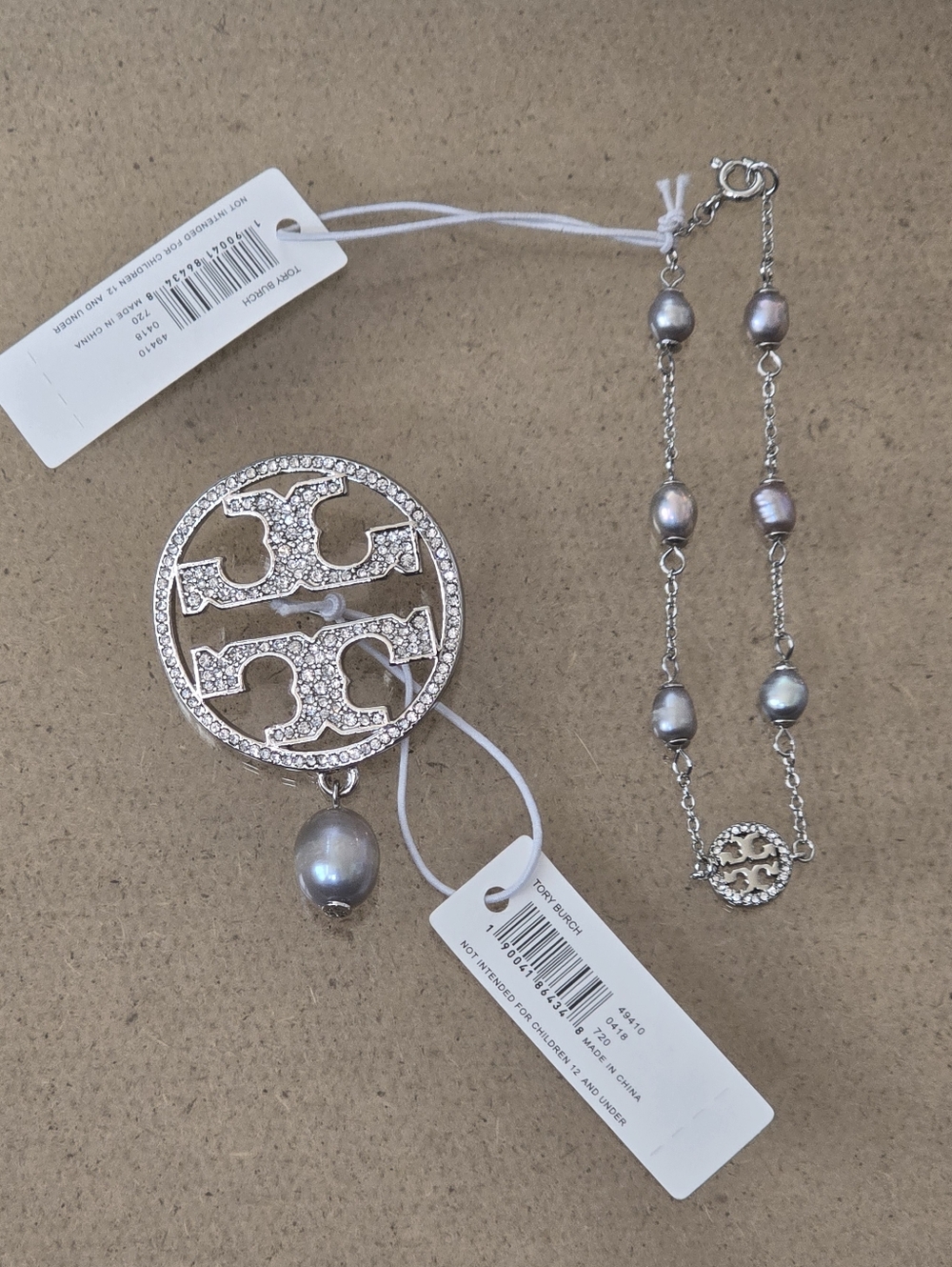 Tory Burch BRACELET AND BROOCH SET